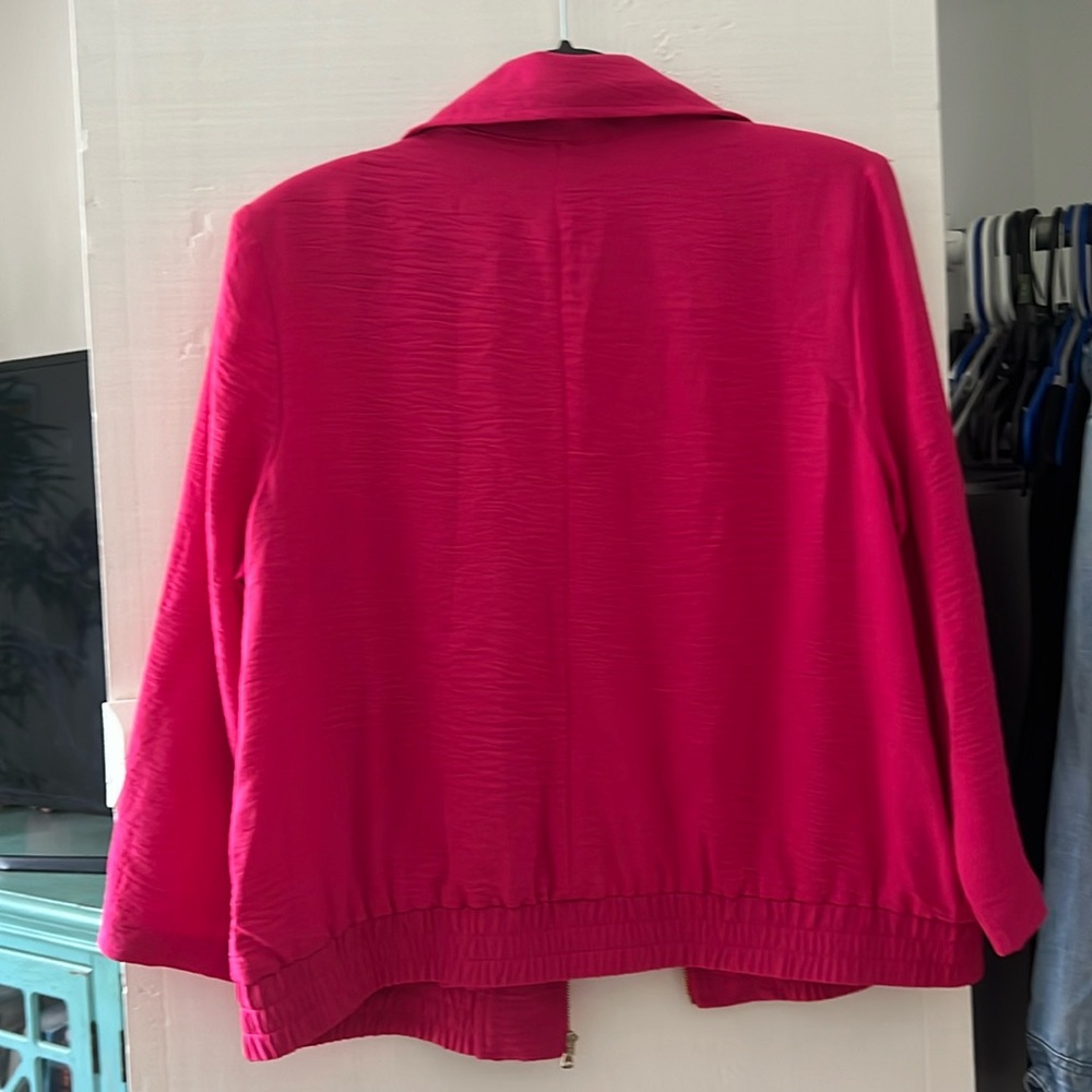 NYCC pink professional jacket. Large